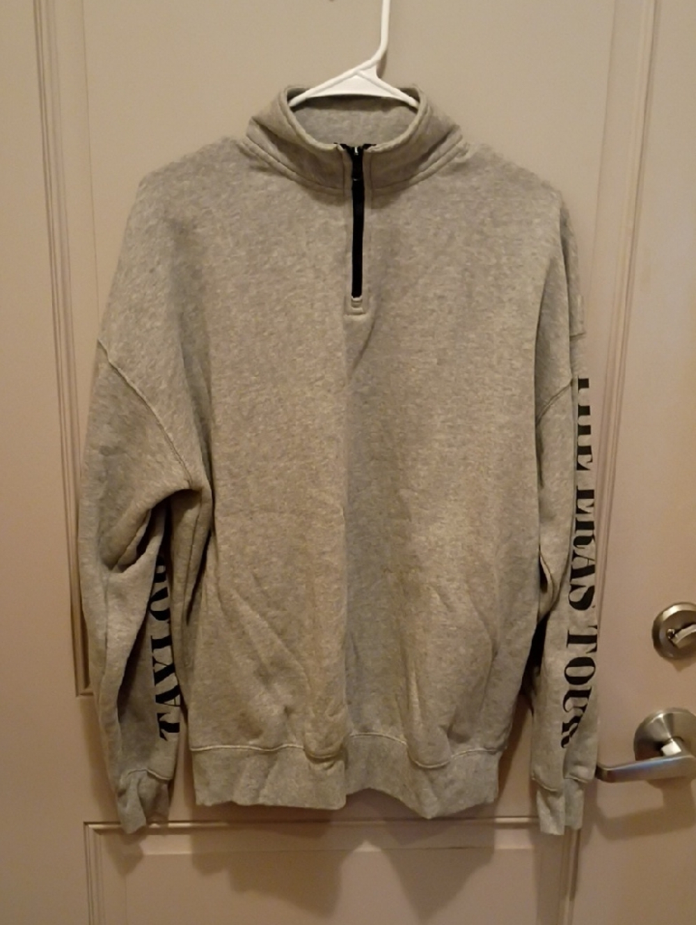 Taylor Swift The Eras Tour Quarter Zip Women's Size Small